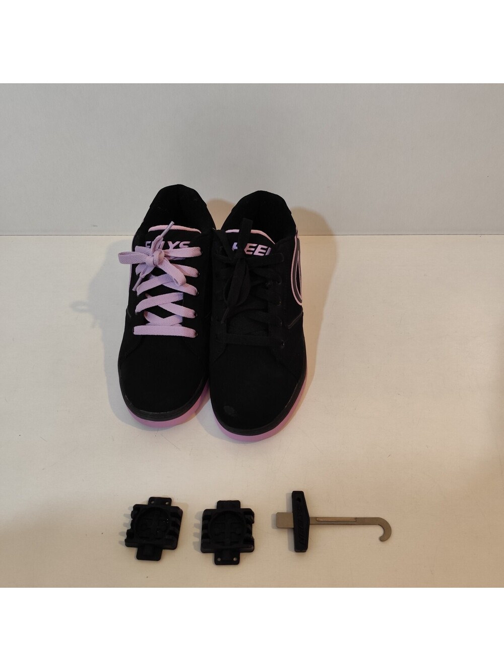 Heelys Womens Skate Shoes  Propel 2.0/770516 Black Pink  Size 7
